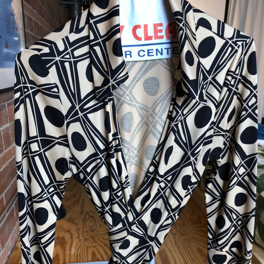 Diane Von Furstenburg Vintage wrap blouse